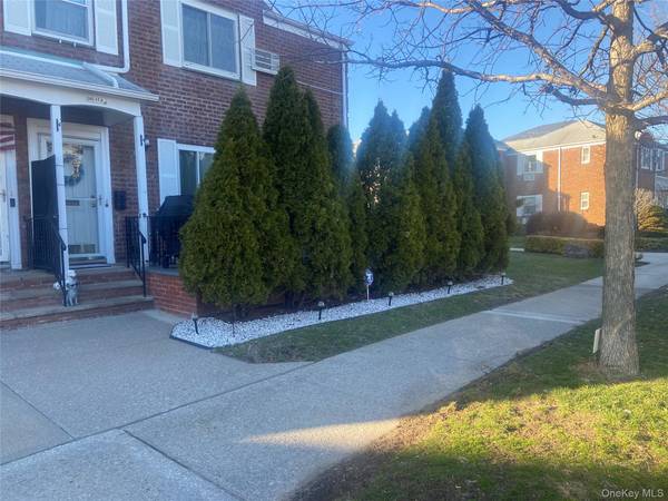 245-17 76th AVE #1st fl, Bellerose, NY 11426