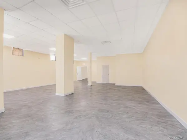 200 W 1st ST, Mount Vernon, NY 10550