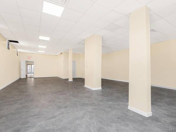 200 W 1st ST, Mount Vernon, NY 10550