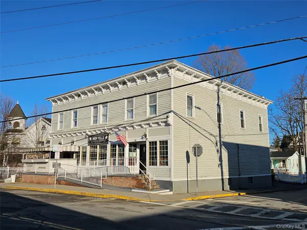94 Main ST, Claverack, NY 12565