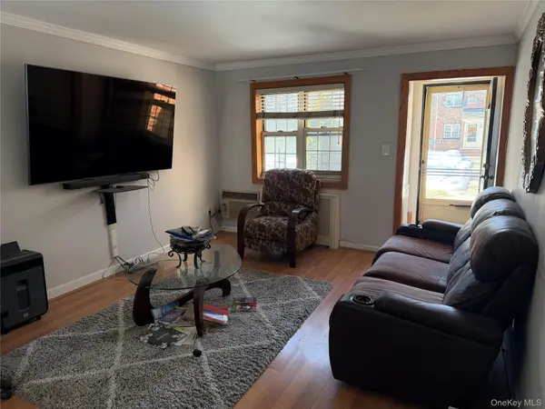 211-19 73 AVE #1, Bayside, NY 11364