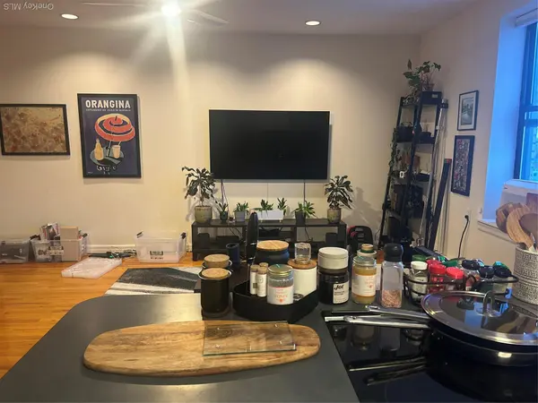 25 W Broadway #503, Long Beach, NY 11561
