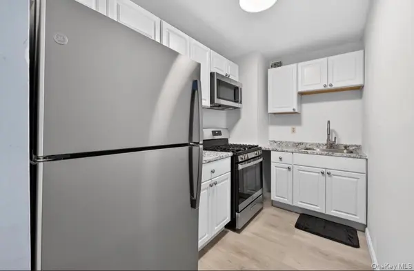 58-03 Calloway ST #4JJ, Corona, NY 11368