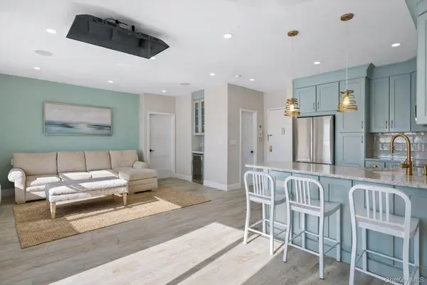 2 Richmond RD #2A, Lido Beach, NY 11561