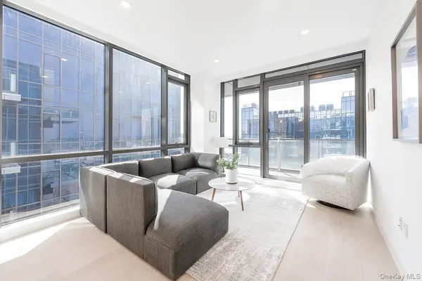 33-66 Farrington ST #8H, Flushing, NY 11354