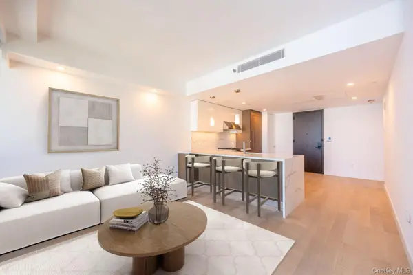 33-66 Farrington ST #13J, Flushing, NY 11354