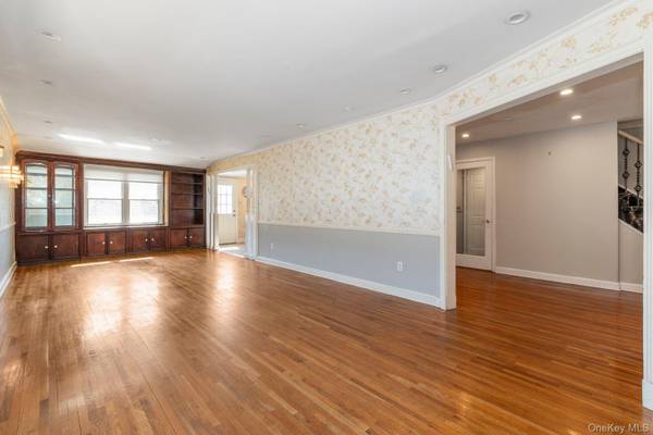 607 Lanett AVE, Far Rockaway, NY 11691