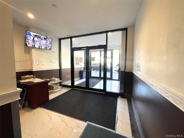 70-26 Queens BLVD ##5A, Woodside, NY 11377