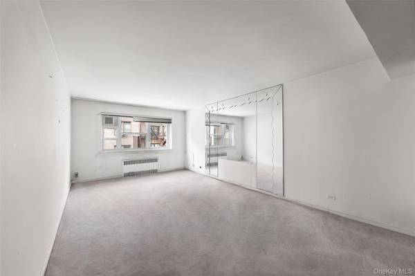 44-59 Kissena BLVD #4J, Flushing, NY 11355