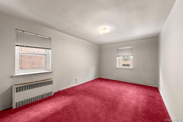 44-59 Kissena BLVD #4J, Flushing, NY 11355