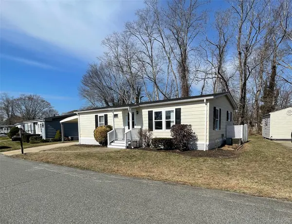 1661 Old Country RD #398, Riverhead, NY 11901
