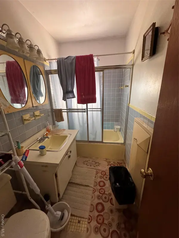 1427 Needham AVE, Bronx, NY 10469
