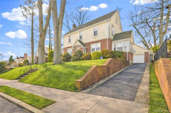3326 162nd ST, Flushing, NY 11358