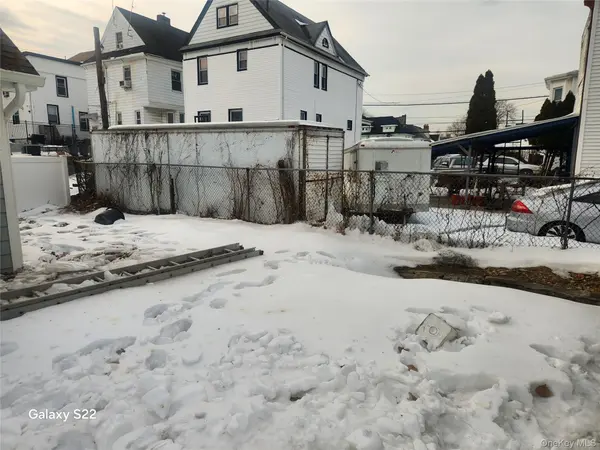 110 S 6th AVE, Mount Vernon, NY 10550