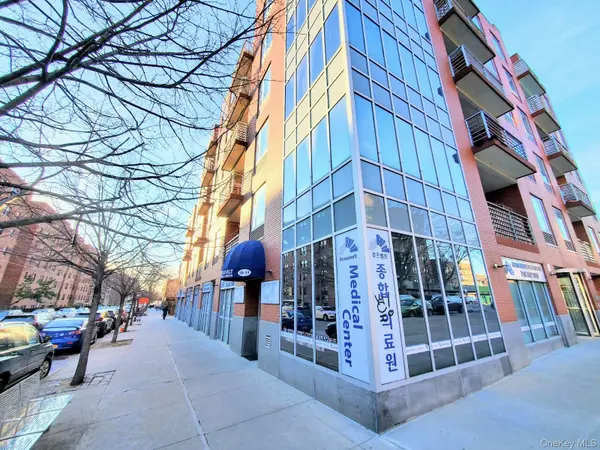 38-34 Parsons BLVD #CF2/1B, Flushing, NY 11354