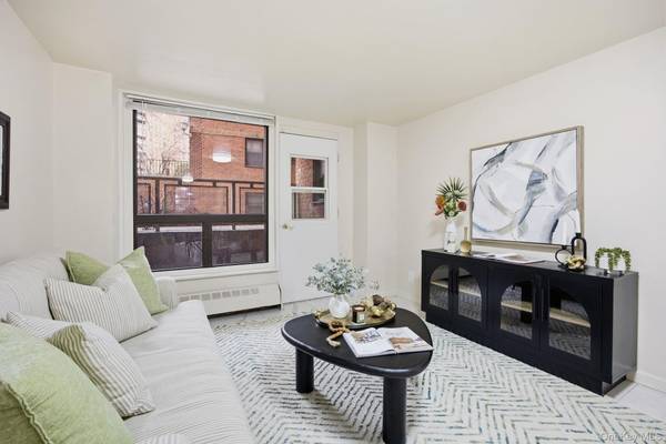 61-15 98th ST #ST-F, Rego Park, NY 11374