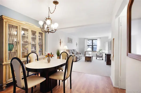 22424 Union TPKE #2O, Oakland Gardens, NY 11364