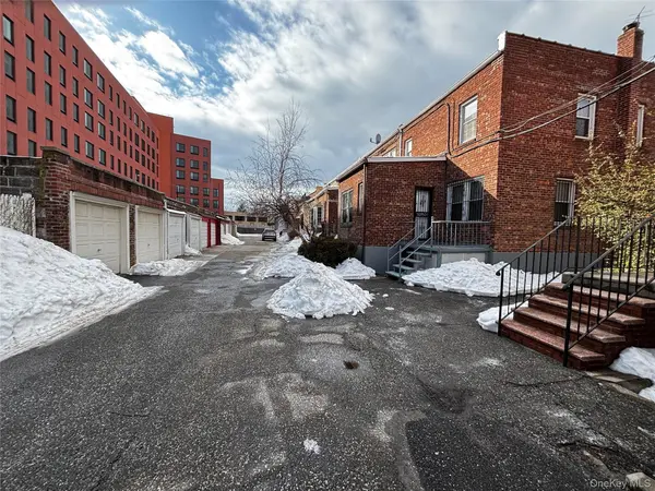 85-32 68th AVE, Rego Park, NY 11374