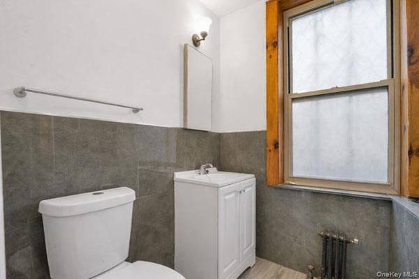 584 Sterling PL, Brooklyn, NY 11238