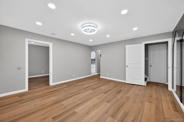 10424 208th ST, Queens Village, NY 11429