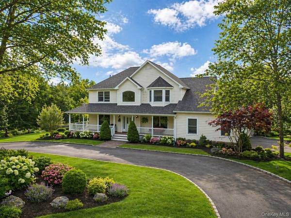 2655 Rocky Point RD, East Marion, NY 11939