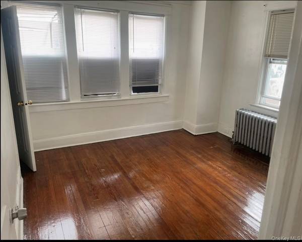 439 Thieriot AVE, Bronx, NY 10473
