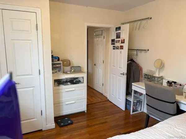 144-04 78th AVE #3K, Flushing, NY 11367