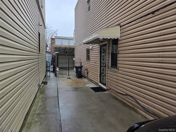 8830 75th ST, Woodhaven, NY 11421