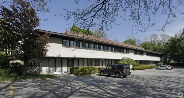 124 Main Suite 7 ST, Huntington, NY 11743