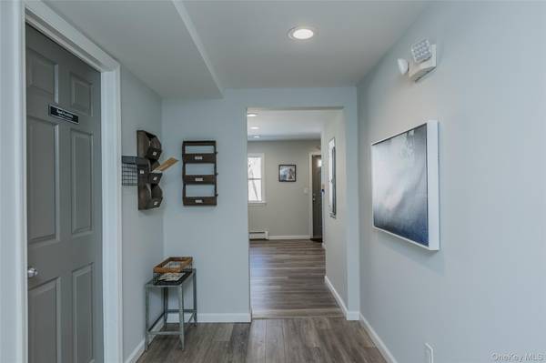 128 Carleton AVE, East Islip, NY 11730