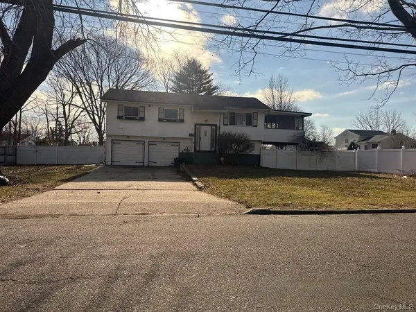 218 Newberry ST, Brentwood, NY 11717