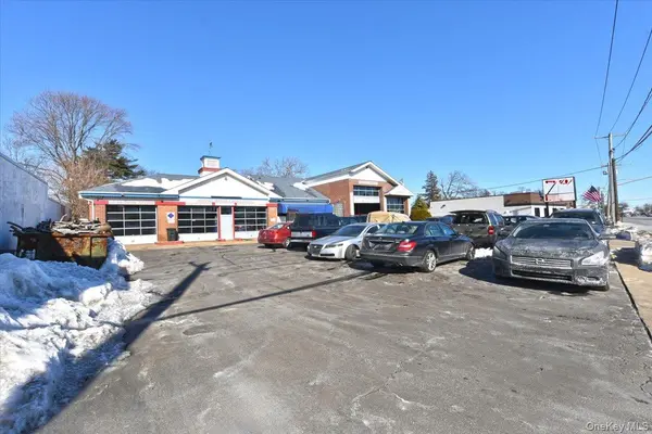 815 Old Country RD, Westbury, NY 11590