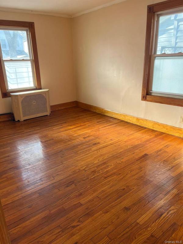109-60 131st ST, South Ozone Park, NY 11420