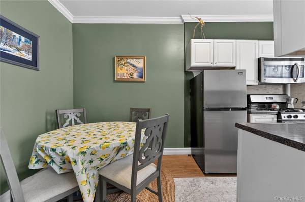 225 Bennett AVE #4C, New York (manhattan), NY 10040