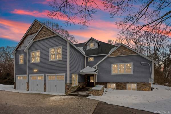 31 Valentine RD, Shoreham, NY 11786