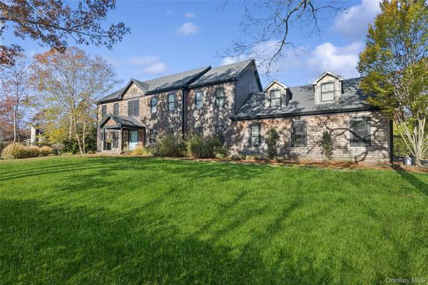 9 Debras WAY, Wainscott, NY 11975