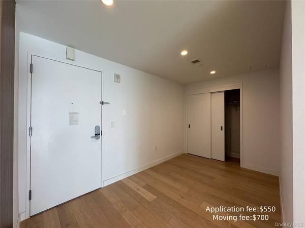 13101 40th RD #16T, Flushing, NY 11354