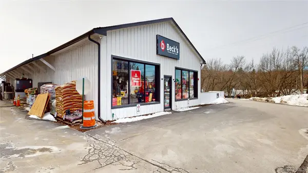 4 Bona Ventura AVE, Wallkill, NY 12589
