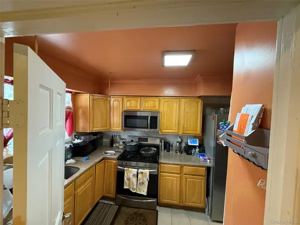 Address not disclosed, Springfield Gardens, NY 11413