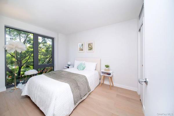 136-80 41st AVE #7B, Flushing, NY 11355