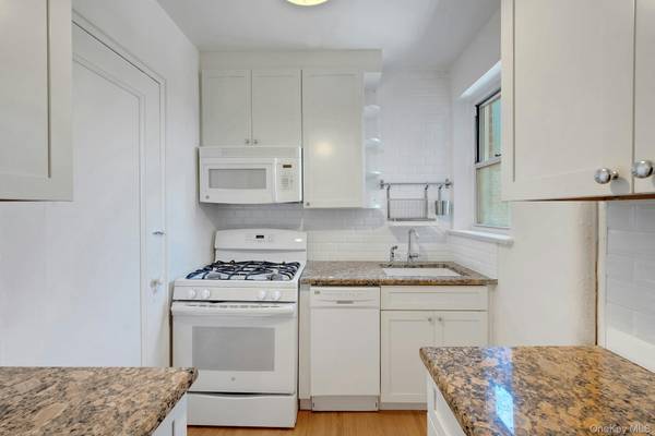 640 W 231st ST #7E, Bronx, NY 10463