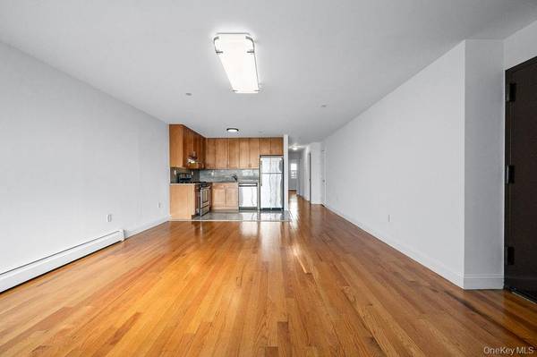 13907 34th AVE, Flushing, NY 11354