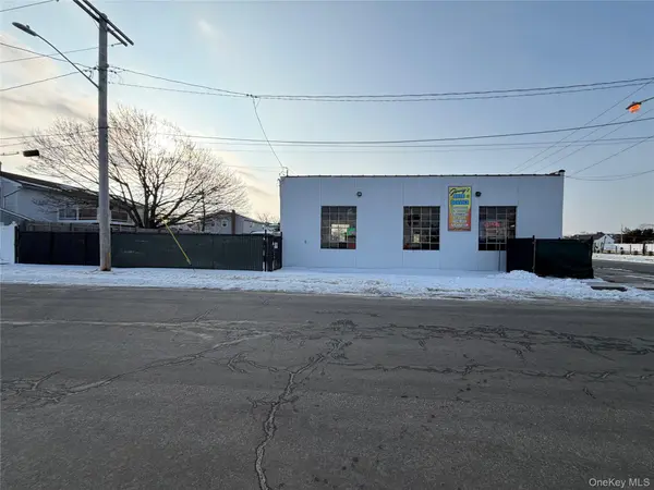 628 Shore RD, Lindenhurst, NY 11757