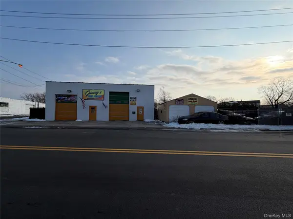 620 Shore RD, Lindenhurst, NY 11757