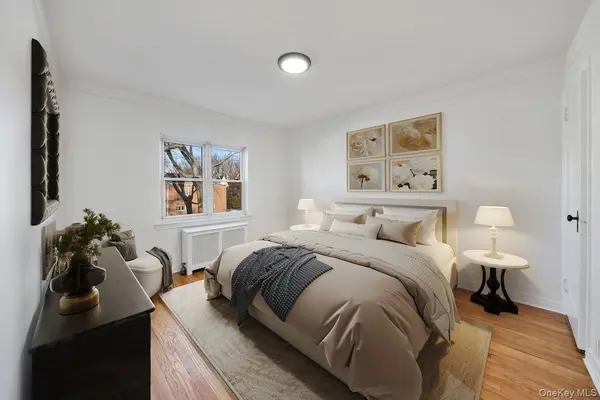 8256 Eliot AVE, Middle Village, NY 11379