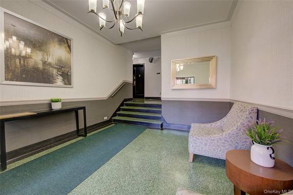 34-10 75 ST #1E, Jackson Heights, NY 11372