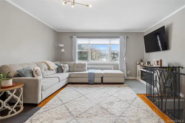198-28 Pompeii AVE #2, Holliswood, NY 11423