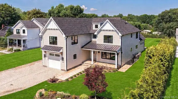53 S Phillips AVE, Remsenburg, NY 11972