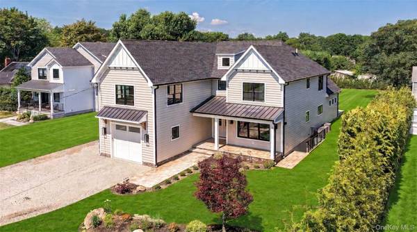 53 S Phillips AVE, Remsenburg, NY 11972