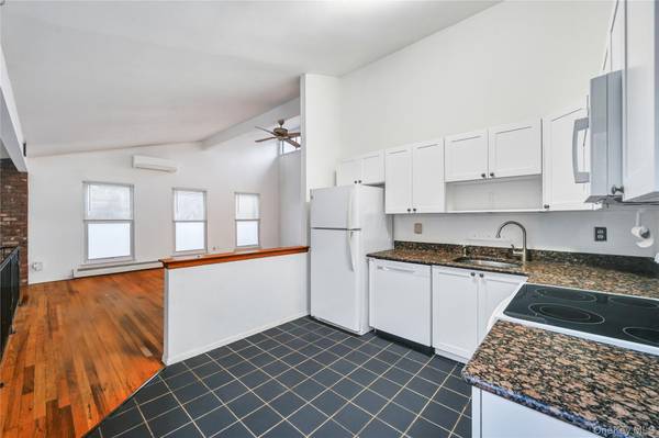 60 Hildreth PL, East Hampton, NY 11937